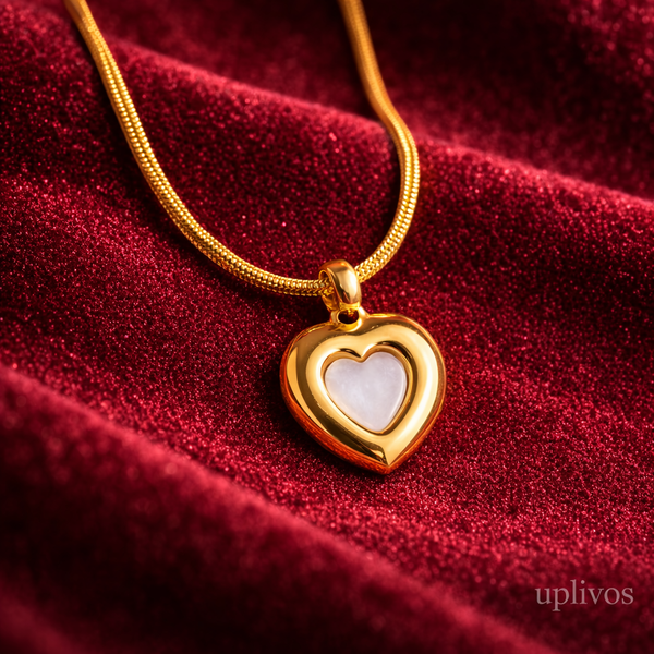 Uplivos Amora Heart Pendant Necklace