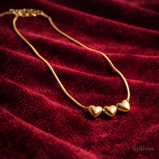 Uplivos Amora Trio Heart Necklace