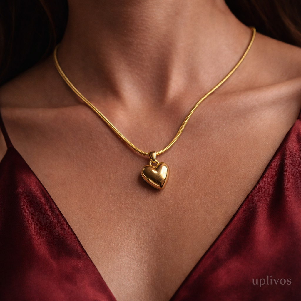 Uplivos Amora Classic Heart Necklace