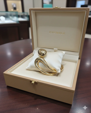 Uplivos™ Broad Bracelet – Premium Statement Piece (No. 1)